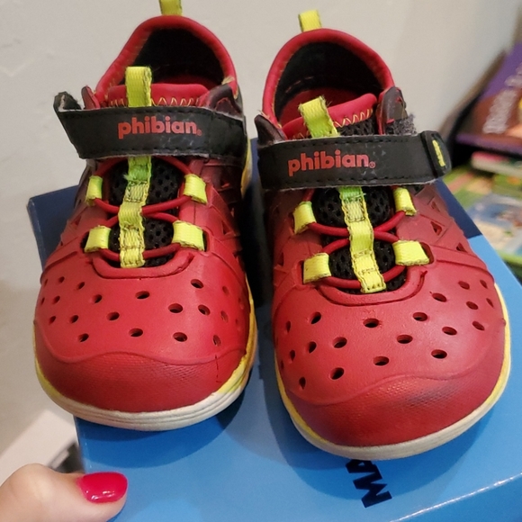 Stride Rite Made2Play - Picture 2 of 4